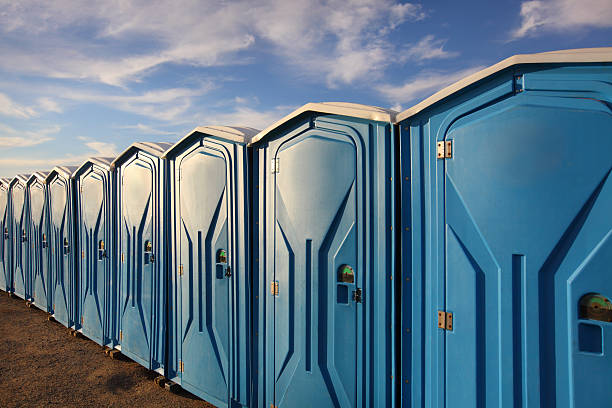 Best VIP or Luxury Restroom Trailers  in Monticello, IA